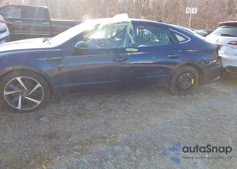 2022 Hyundai Sonata Sel Plus z USA, uszkodzony, nr VIN 5NPEJ4J2XNH141940